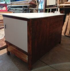 Yuvalar: İt yuvası ölçüləri haqqında məlumatları çertyoj çəkib yazmışam. Üstü — 2