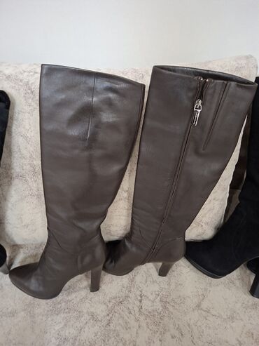 кожанный браслет: Женские кожаные сапоги до колена на каблуке. - Материал: натуральная