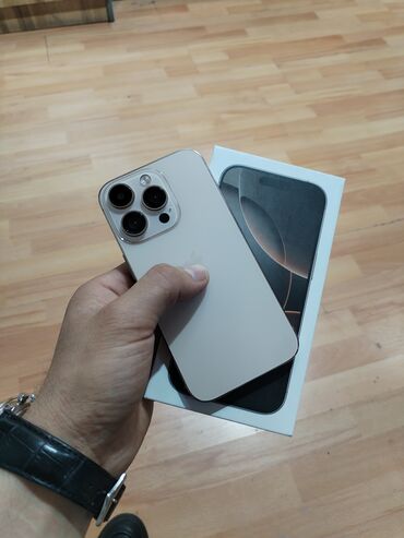Apple iPhone: IPhone 16 Pro, 128 GB, Desert Titanium, Face ID