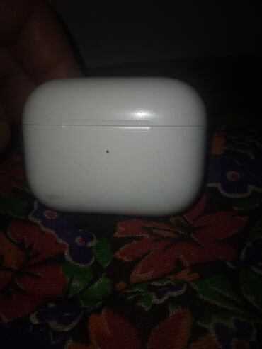 airpods price bishkek: Вакуумные, Apple, Б/у, Беспроводные (Bluetooth), Классические