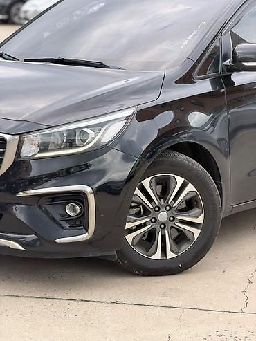 отделка салона авто: Kia Carnival: 2020 г., 2.2 л, Автомат, Дизель, Минивэн — 8