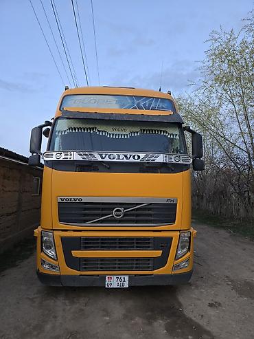 volv: Тягач, Volvo, 2013 г., Тентованный — 1