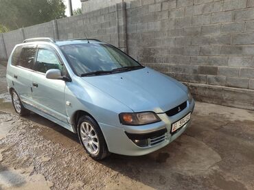 митсубиси либеро: Автомобиль Mitsubishi Lancer Cedia Wagon, окрашенный в светло-голубой