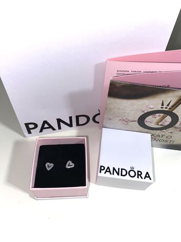 prsten sa cirkonmm: Pandora minđuše model Svetlucavo srce. Potpuno nove,sa kesom, kutijom