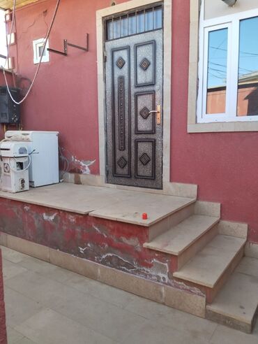 загородный дом с гаражом: 45 м², 2 комнаты, Газ, Электричество, Водопровод