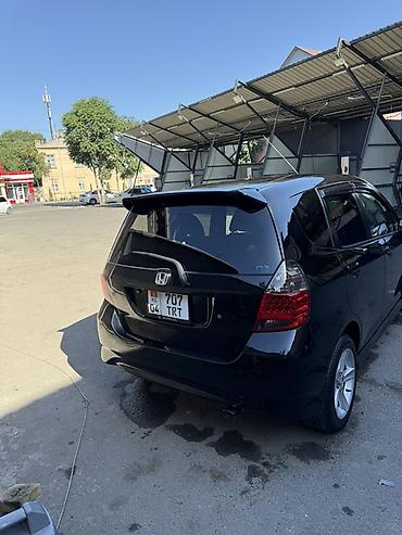 rd 1: Honda Fit: 2002 г., 1.3 л, Автомат, Бензин, Хэтчбэк — 5