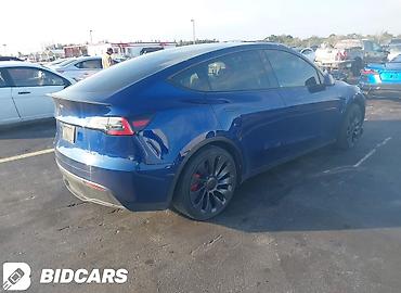 Tesla: Tesla Model Y: 2024 г., Автомат, Электромобиль, Кроссовер — 4