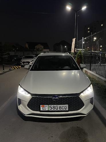 byd плагин гибрид: BYD E2: 2022 г., Автомат, Электромобиль, Кроссовер — 2