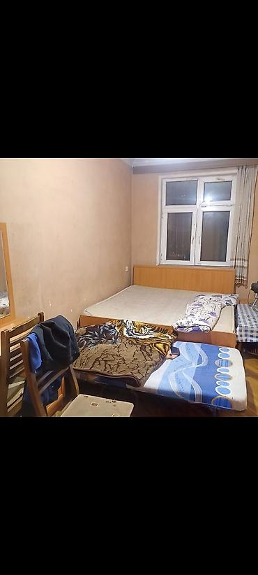 ev axdarıram: 20 yanvar ms yanında 5 dəqiqəlik məsafədə yerləşir 3 oğlandı 1 oğlan — 8