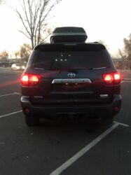 Toyota: Toyota Sequoia: 2009 г., 5.7 л, Автомат, Бензин, Внедорожник — 7