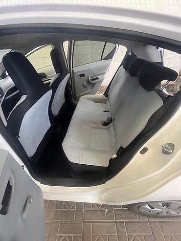тойота аква гибрид: Toyota Aqua: 2013 г., 1.5 л, Автомат, Гибрид — 5