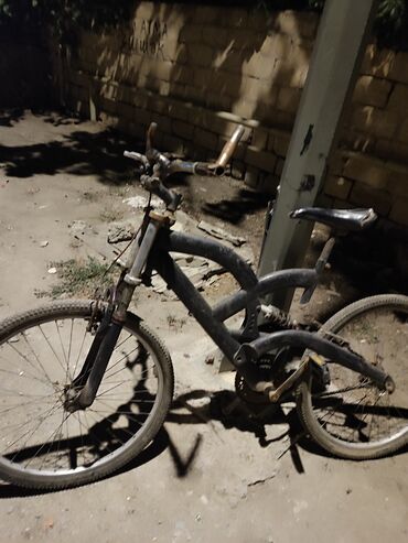 трехколесный велосипед для взрослых в баку: Velosiped 26 lıq . Skoruçları işləmir amma ulduzları var düzəltdirmək