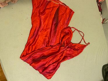 Haljine: Bershka XS (EU 34), bоја - Šareno, Koktel, klub, Na bretele