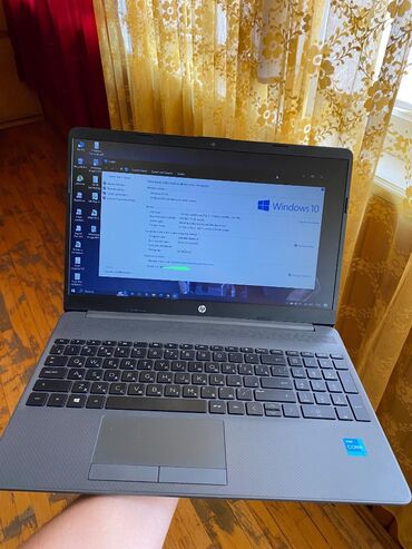 ноутбук casper: HP 17.3 ", Intel Atom, 256 ГБ