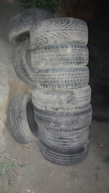 Комплект автомобильных шин (разные модели и рисунки протектора). На