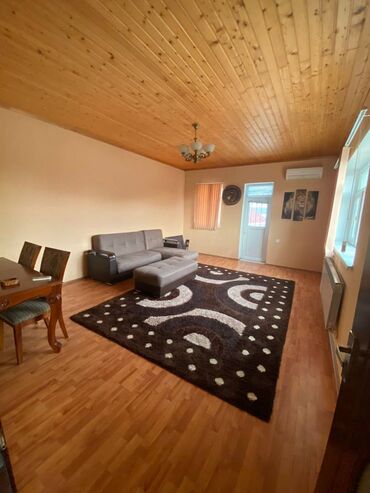 Həyət evləri və villaların satışı: Şağan 5 otaqlı, 150 kv. m, Yeni təmirli — 2