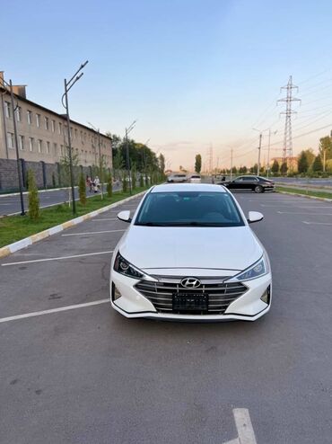 авто бу в рассрочку от частного лица: Hyundai Elantra: 2019 г., 2 л, Типтроник, Бензин, Седан