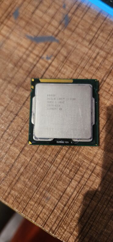 intel core i3: Prosessor Intel Core i3 2100, 2-3 GHz, 3 nüvə, İşlənmiş