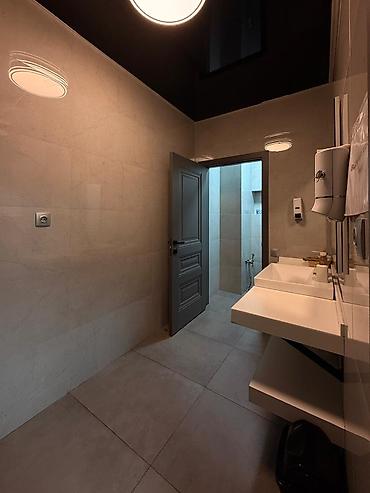 Продажа офисов: Продажа офисов 180 м², С ремонтом, С мебелью, Бизнес центр, 5 этаж — 10