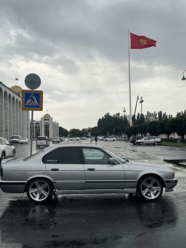 купить чехлы на гольф 4: BMW 5 series: 1991 г., 2.8 л, Механика, Бензин