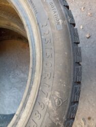 зимние шины: Продаю резину пара 225/50 R17 зимние