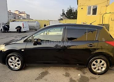 nissan versa: Nissan Tiida: 1.5 l | 2012 il Hetçbek — 2