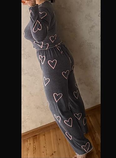 Gecəliklər: Qadın pijama dəsti Yenidir Sadece üzerimde geyinib çekmişem her birin — 2