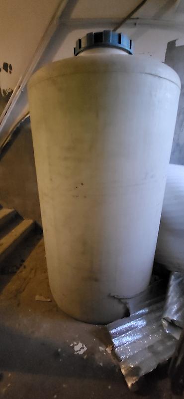Baklar və çənlər: Bak, Plastik, 1000 l l, İşlənmiş — 3