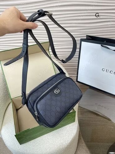 барсетка ск: Барсетка, Gucci, Материал: Натуральная кожа, Множество карманов, Оригинал, Разделенные отделения, Новый
