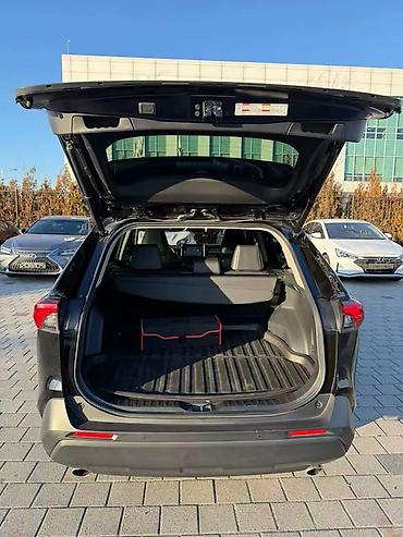 Toyota: Toyota RAV4: 2022 г., Автомат, Кроссовер — 12