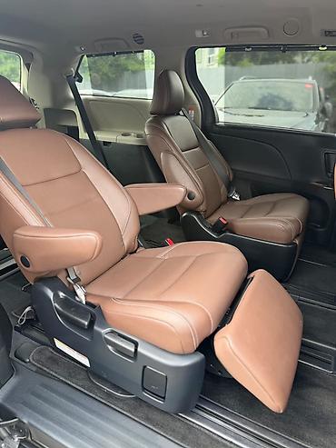 sprinter 2003: Toyota Sienna: 2019 г., 3.5 л, Автомат, Бензин, Минивэн — 4