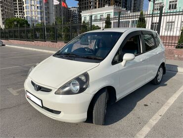 автомобиль за 300000: Honda Fit: 2003 г., 1.3 л, Вариатор, Бензин, Хэтчбэк