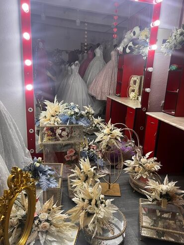 Toy paltarları: Hazır Biznes Satılır! Müxtəlif üslublarda və ölçülərdə gəlinliklər — 23