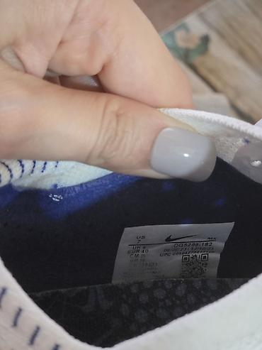 yun corab: Məhsul: Nike Zoom qaçış/idman ayaqqabısı. Birce defe geyinilib, razmer — 3