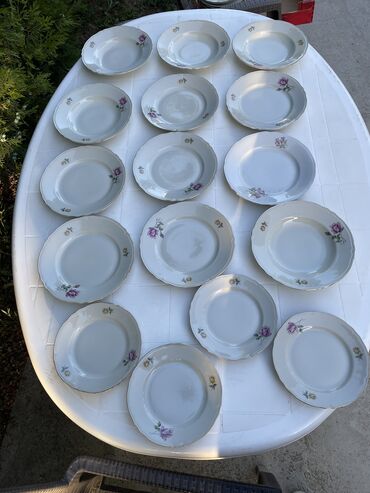 Kompleti posuđa: Rezervisano Antikvitet stari porcelanski tanjiri 16 kom Bulgaria 5