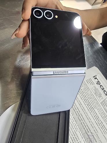 Mobil telefonlar: Samsung Z Flip, 256 GB, rəng - Mavi — 6