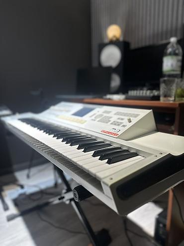 korq pa 80: Korg M3 Xpanded musiqi iş stansiyası/sintezator Alətdə radias data — 3
