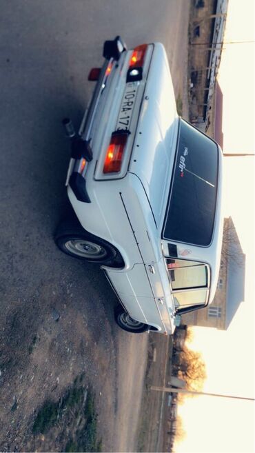 1 dollar: VAZ (LADA) 2106: 1.6 l | 1998 il Sedan