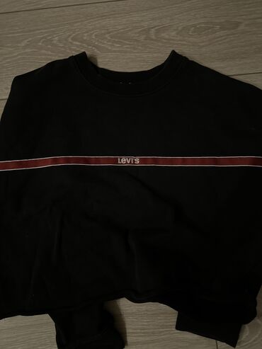 кофта s: Чёрный женский свитер LEVIS. Оригинал. Отличное состояние