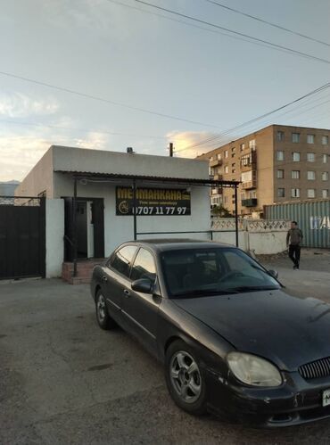 Hyundai: Hyundai Sonata: 2000 г., 2 л, Автомат, Бензин, Седан
