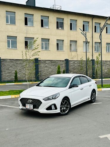 Hyundai: Hyundai Sonata: 2018 г., 2 л, Автомат, Бензин, Седан