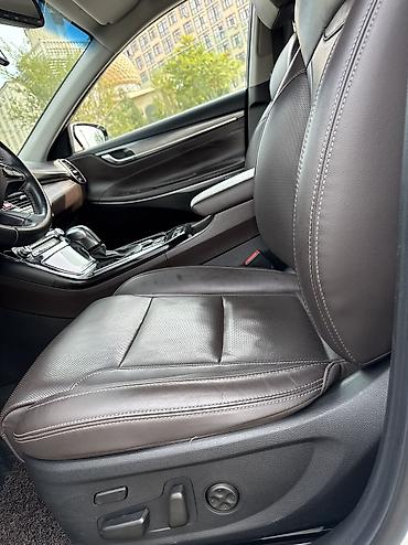 Продажа авто: Hyundai Grandeur: 2019 г., 2.4 л, Автомат, Гибрид, Седан — 9