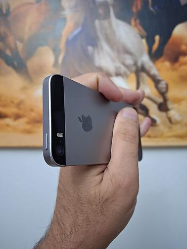 iphone islenmis telefonlar: IPhone SE, 32 GB, Qara, Barmaq izi — 8