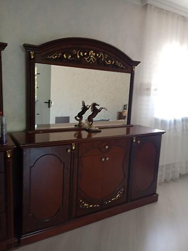 qoz: Qonaq otağı üçün klassik mebel dəsti - Material: tünd qəhvəyi rəngli — 2