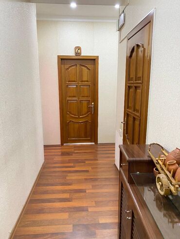 ipatekayla evlerin qiymeti: 3 комнаты, Новостройка, 118 м²