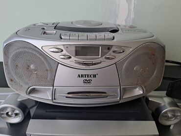 Наушники: ARTECH markalı, DVD oxuducu və radio funksiyalı portativ musiqi