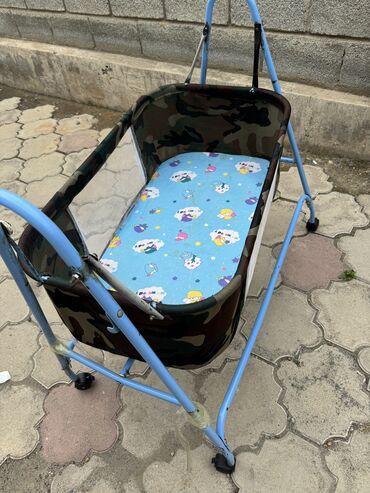 Люльки: Люлька, Б/у, Качалка, цвет - Синий, Самовывоз