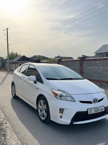 Toyota: Toyota Prius: 2015 г., 1.8 л, Автомат, Гибрид, Хэтчбэк