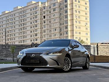 Lexus: Lexus ES: 2019 г., 2.5 л, Вариатор, Гибрид, Седан — 2