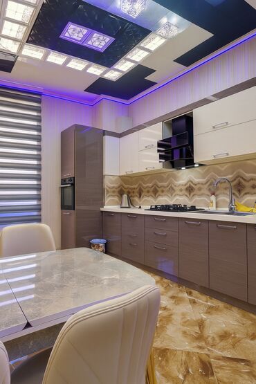 Günlük kirayə mənzillər: 3 otaqlı, Xətai r. r-nu — 6